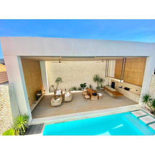 3BR Modern Villa Cemagi