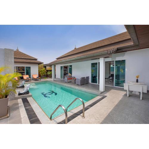 3BR Villa Marine with Private Pool, Waterfalls in NaiHarn Beach