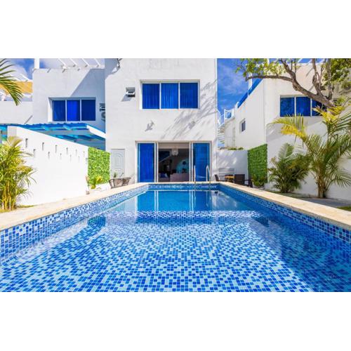 3BR Villa with Pool, Rooftop, and BBQ - Gated Area