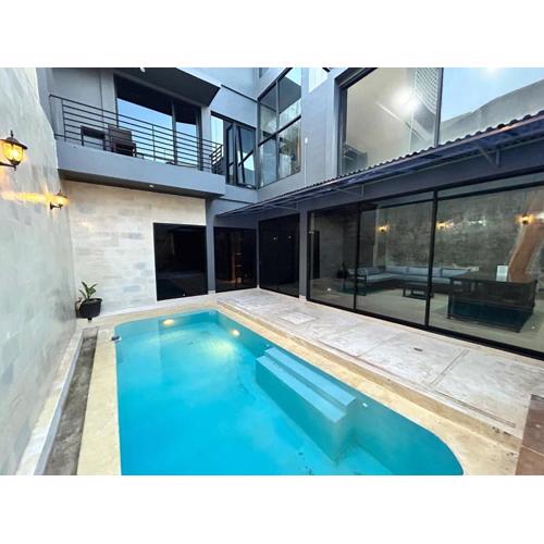 3BR villa with private pool and rooftop terrace