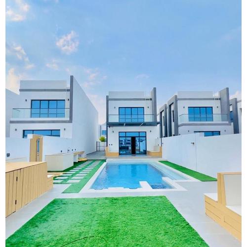 3BR White Pearl Luxury Villa