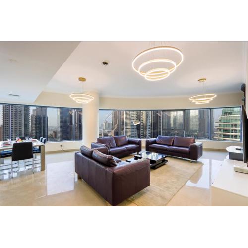 3BR with Marina Skyline Views, Near Mall & Metro