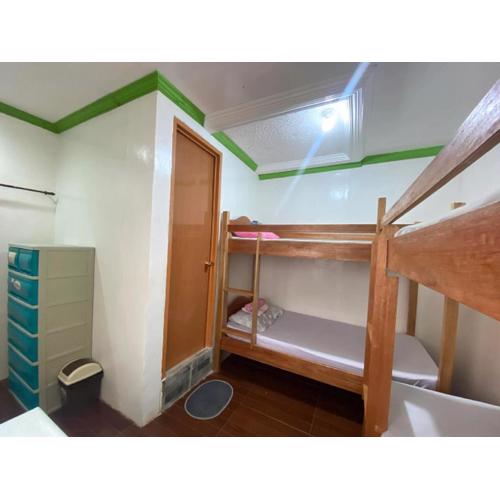 3kid's Homestay white