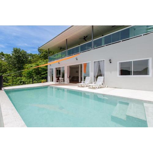 4 bed rooms sea view villa with pool