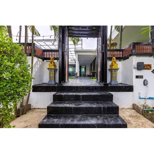 4 Bedroom Modern Pool Villa BL10