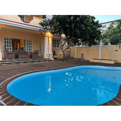 4-Bedroom Villa 12mins Walk to Beach - SV140