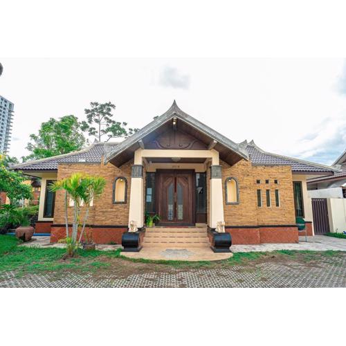 4 bedrooms Family pool Villa Jomtien beach