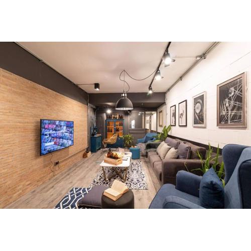 4 Bedrooms House in Thapae/NightBazaar