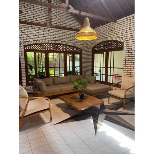 4-Bedrooms Tropical Villa Sanur