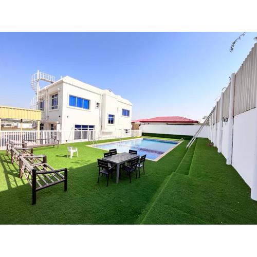 4 Bedrooms villa for rent