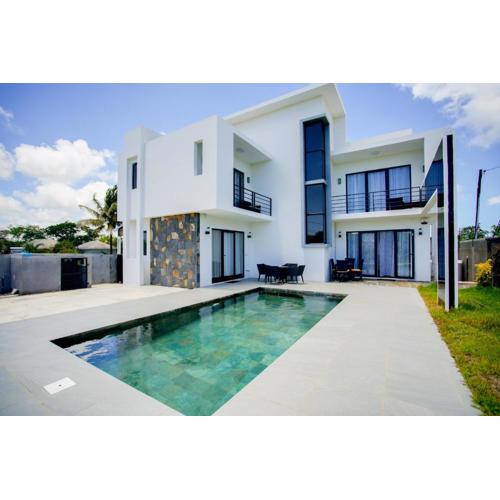 4 King Size Bed Villa with Pool & BBQ Grand Baie