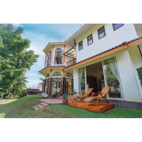 400m2 - Hearth - Mountain View - Grove - AC - 24 7 check in