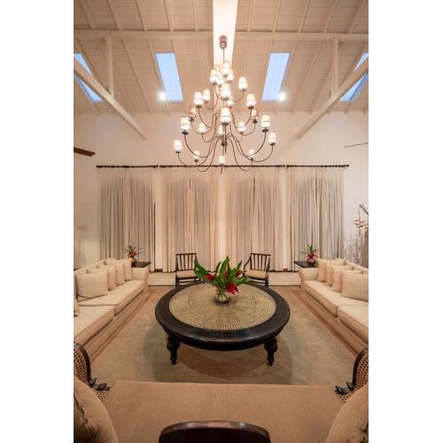 42 Lighthouse Street