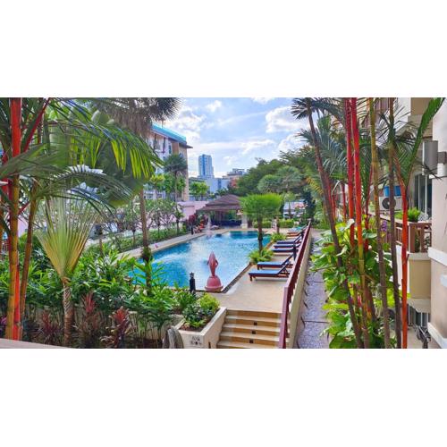 芭东43市中心泳池景两卧室公寓近班赞江西冷酒吧街