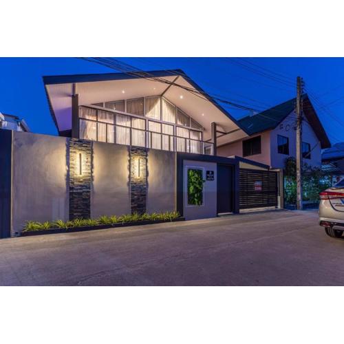 芭提雅全新4卧别墅