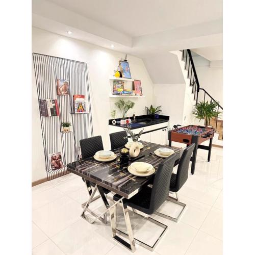 4Beds 4Baths New Renovated Entire House BTS Ekkamai