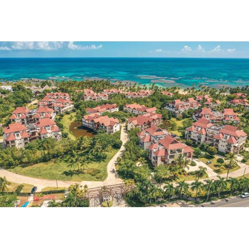 4BR Luxury Tropical Paradise Close to the Ocean