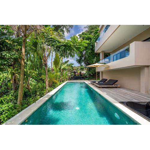 4BR Villa in Canggu with Temple and River Views