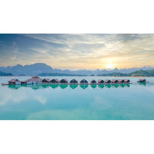 500 Rai Floating Resort