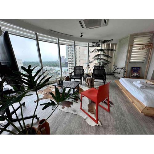 55-SQM The Urban Cabin in Poblacion Makati