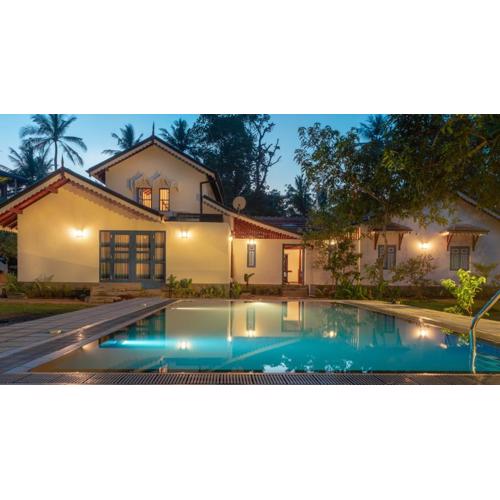 5BR Luxury Villa with Pool the Blues