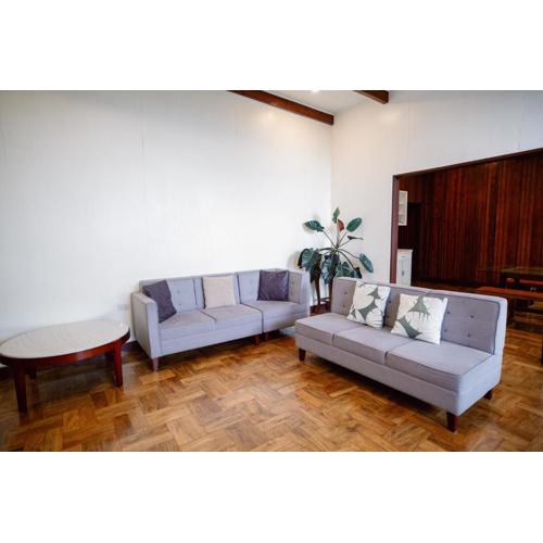 6 Bedroom Guesthouse near Camp John Hay