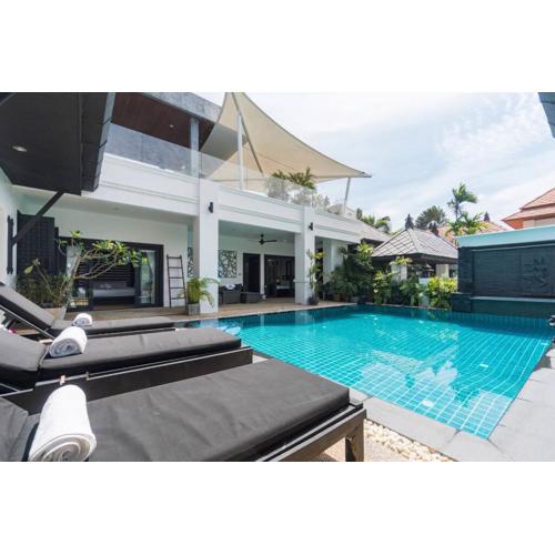 6 Bedroom Pool Villa, Kamala Beach