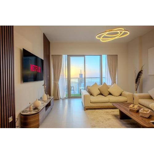 60th High Floor - full World islands, Downtown and Ocean View - high quality Design and Furniture - 2 Bedroom