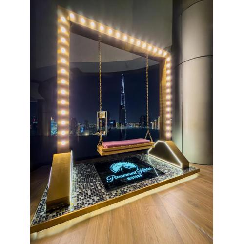 64th Floor Rooftop Dream, Burj Khalifa View Pool, 2Br Apartment in Paramount Hotel Midtown