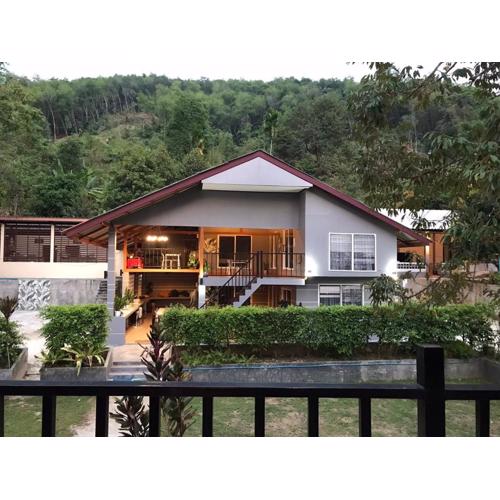 66 Baanaisuan 66 บ้านในสวน