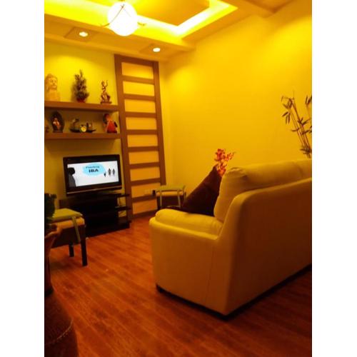 722 Metropolis Tower Unit 212