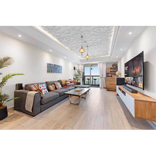 76th floor- 2 BR Apartment with Iconic Marina Skyline View