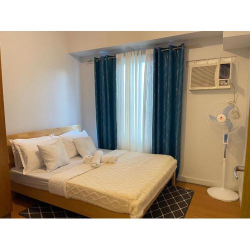 8 Adriatico - 1 Bedroom with 1 Parking Space near SLMEC, PGH and US Embassy