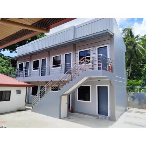 8-Door Room Apartment with Kitchenette and Air-Conditioned Individual Room