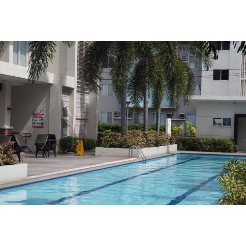 8 Spatial 2BR Condo with Coffee Station