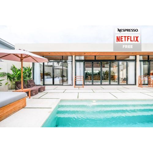 99 Villa Suite - Modern Bedrooms with Dining Area & Enormous Pool