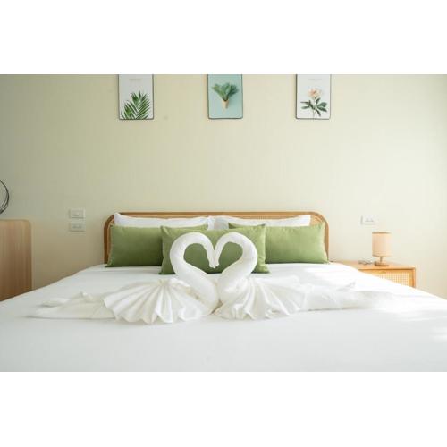 กว้างคูณยาวคาเฟ่รีสอร์ท & พูลวิลล่า