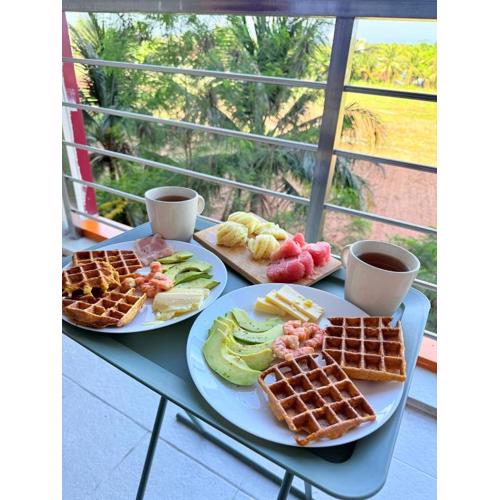 Уютная квартира рядом с пляжем Май Као