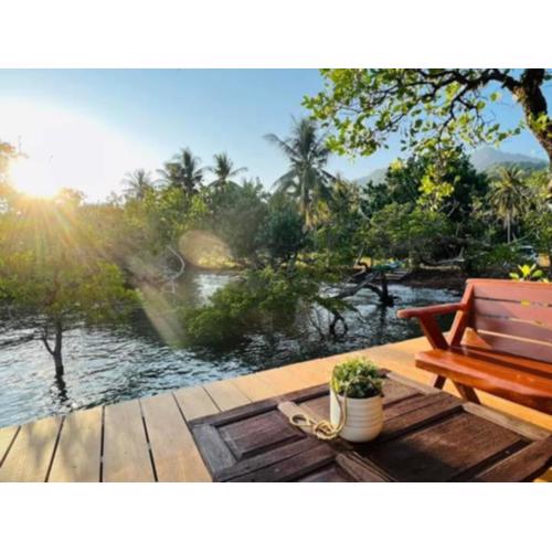 ชานไม้ ใน เล เกาะช้าง