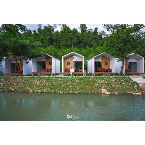 ชิลล์ แคมป์ ชะอม