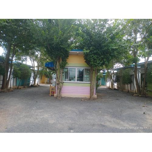 เพชรรัตน์รีสอร์ทแอนด์สปา