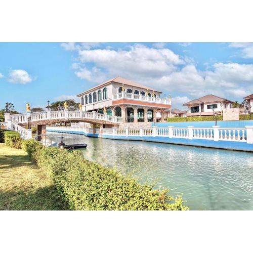 朴奢社区花园别墅芭提雅威尼斯三房家门口菜市场酒吧四方水