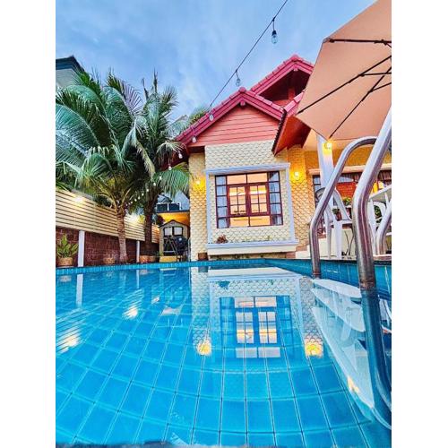 海边独栋五卧花园泳池别墅