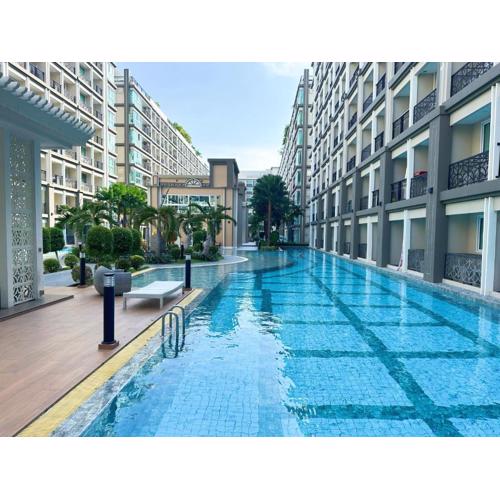 近中天海滩全新豪华两室一厅水系公寓