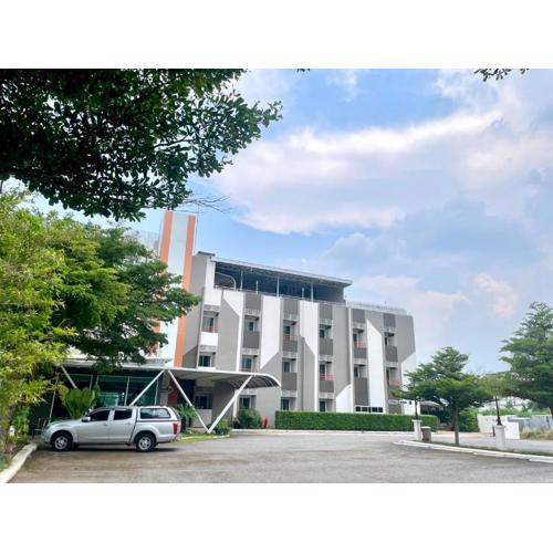 โรงแรมธาราคีรีเพลส