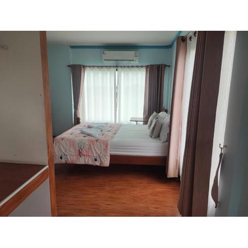 โรงแรมรักบัว