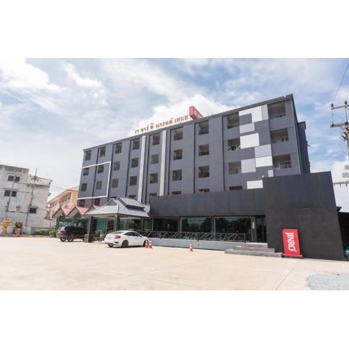 โรงแรม เจอาร์ดี แกรนด์เพลส