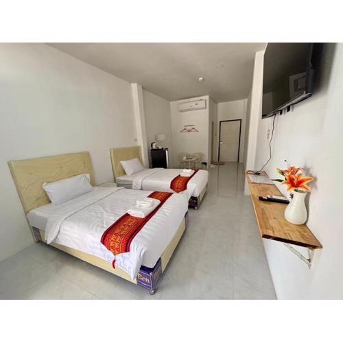 ไวท์เฮาส์กำแพงเพชร