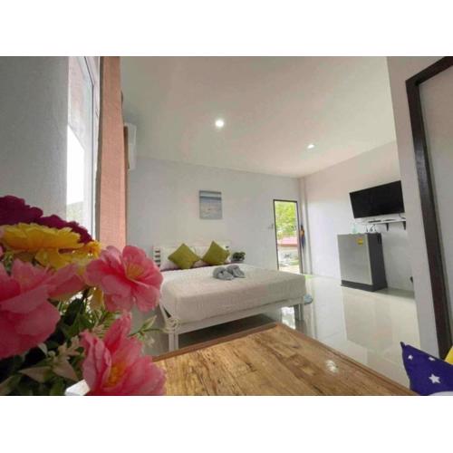 บ้านพักแม่หมูเกาะล้าน