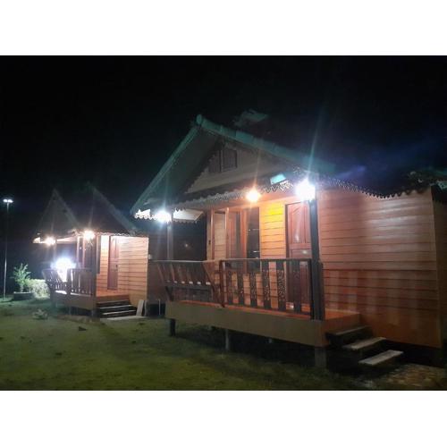 บ้านสวนมรกตชลิสา